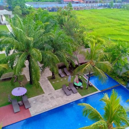 ซมินญะก์ การ์เดน โฮเต็ล Hotel Dalung  ภายนอก รูปภาพ