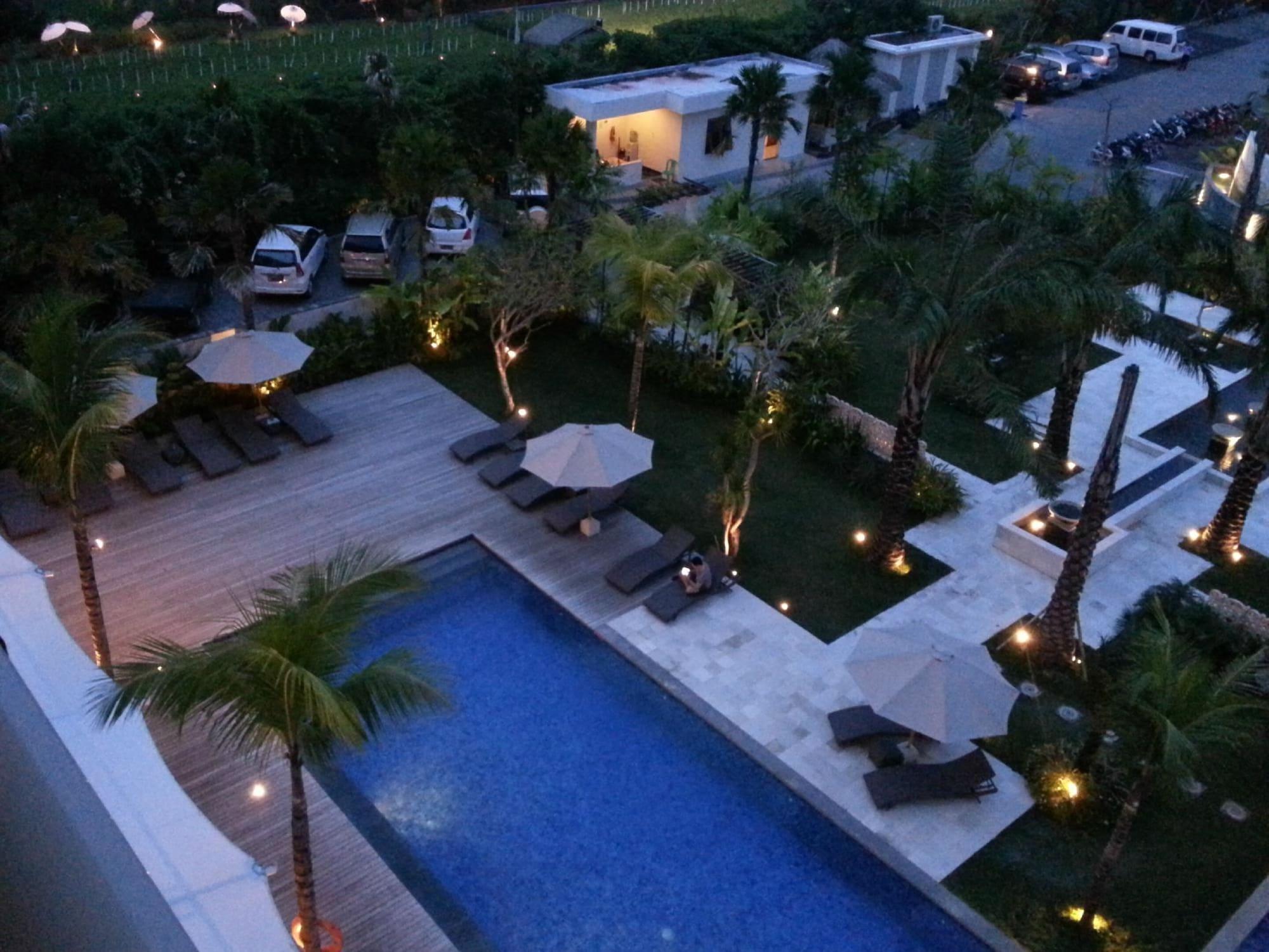 ซมินญะก์ การ์เดน โฮเต็ล Hotel Dalung  ภายนอก รูปภาพ